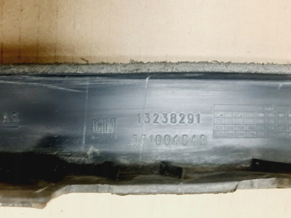 фото №7, Спойлер молдинг накладка-спойлер правий + лівий бампер перед opel insignia a 2008-2013