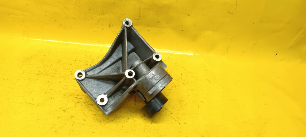 фото №13, Кронштейн генератора peugeot 307 2,0hdi 9636301380