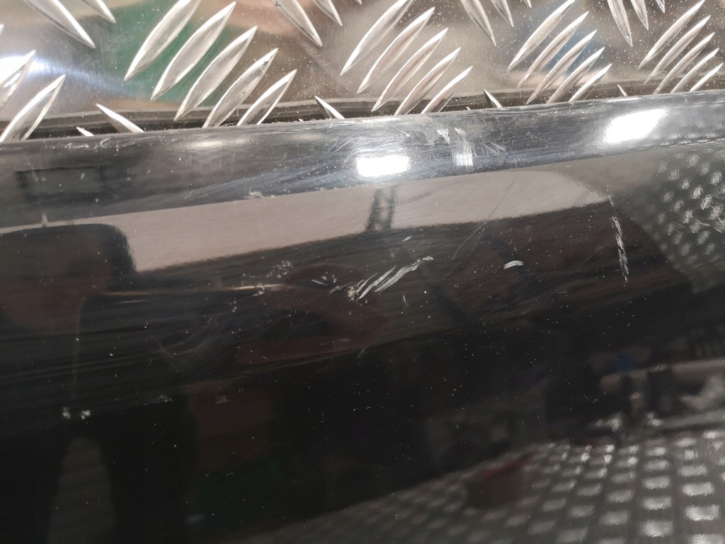 фото №6, Молдинг дверь правый перед mitsubishi pajero iv