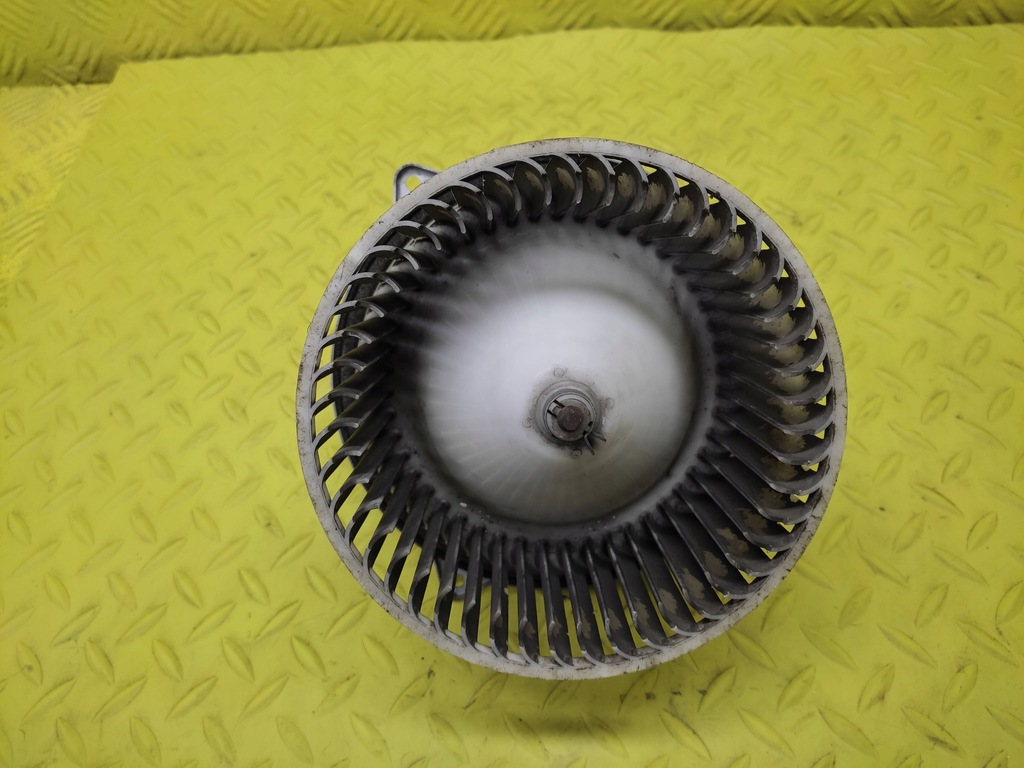 фото №1, Mazda premacy повітродувка повітря