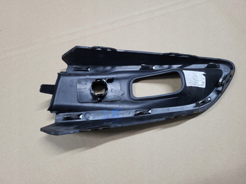 фото №7, Renault zoe lift решётка бампера передний перед левая pdc