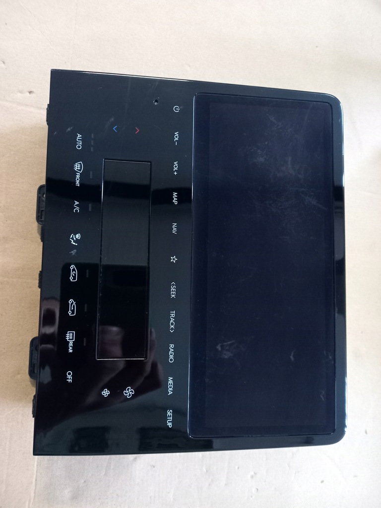 фото №1, Hyundai staria h1 панель обдув монитор радио