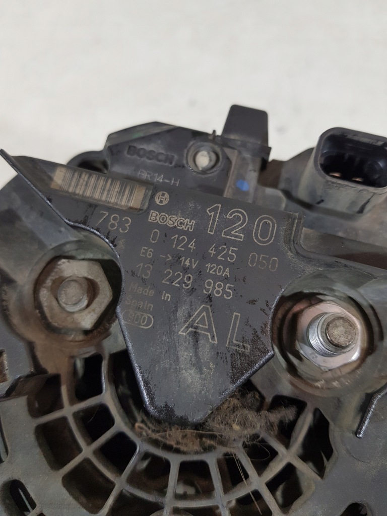 Купить Генератор 13229985 opel astra h meriva a 1.6b