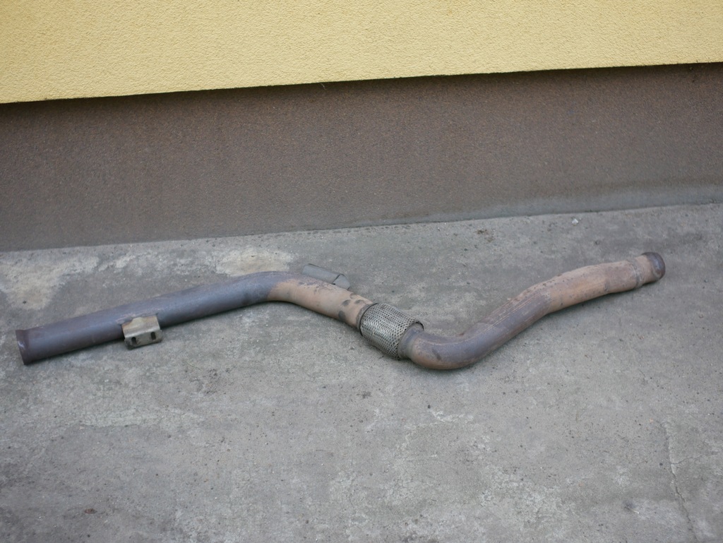 фото №1, Mercedes c w204 kombi труба выхлопная выхлоп оригинальный номер