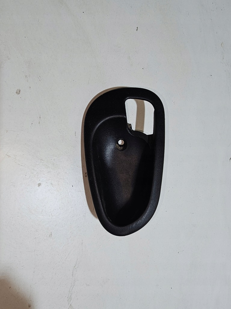 фото №1, Mitsubishi оригинальный номер mr138454 чехол ручка внутренней правой carisma space star