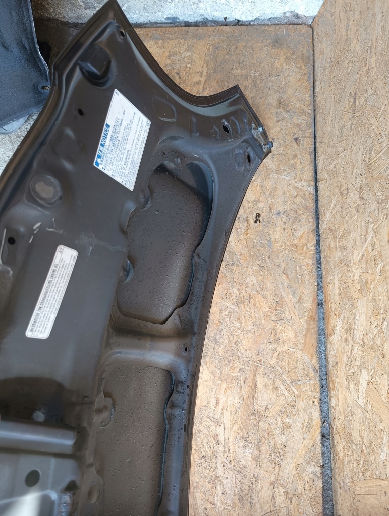 фото №2, Капот кришка двигуна перед toyota yaris ii