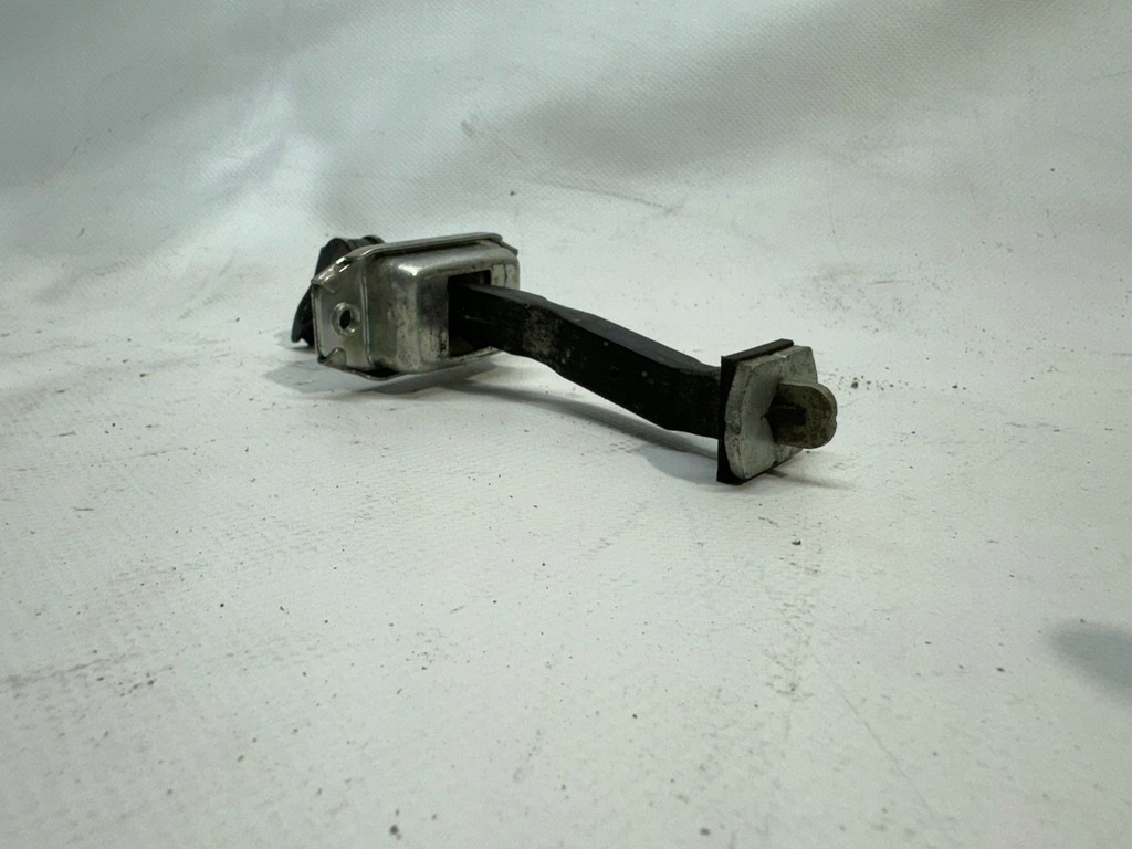 фото №5, Renault kadjar обмежувач двері передній перед