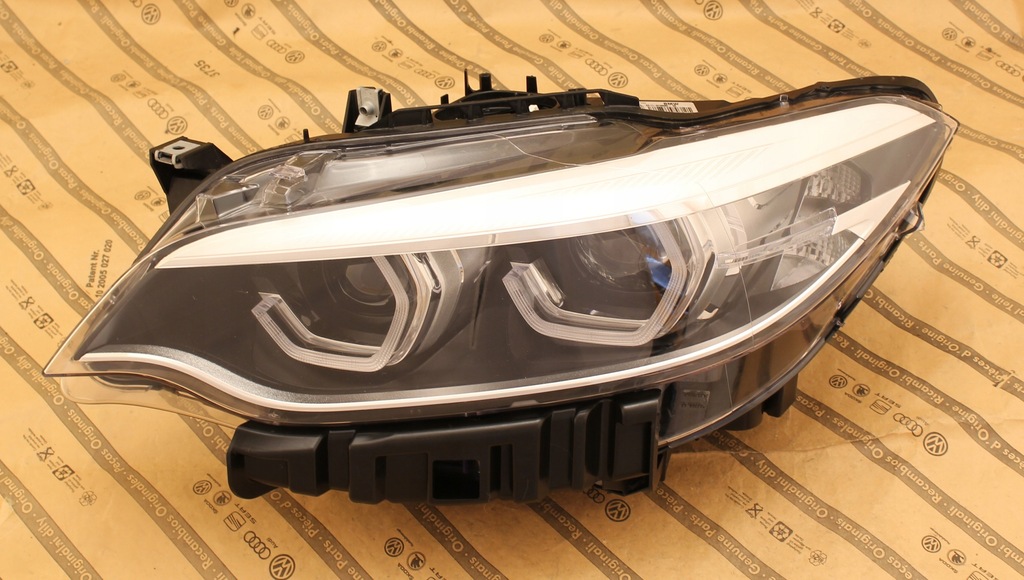 фото №1, Bmw 2 f22 f23 lci lift 17-21 лампа адаптивний led 8738685