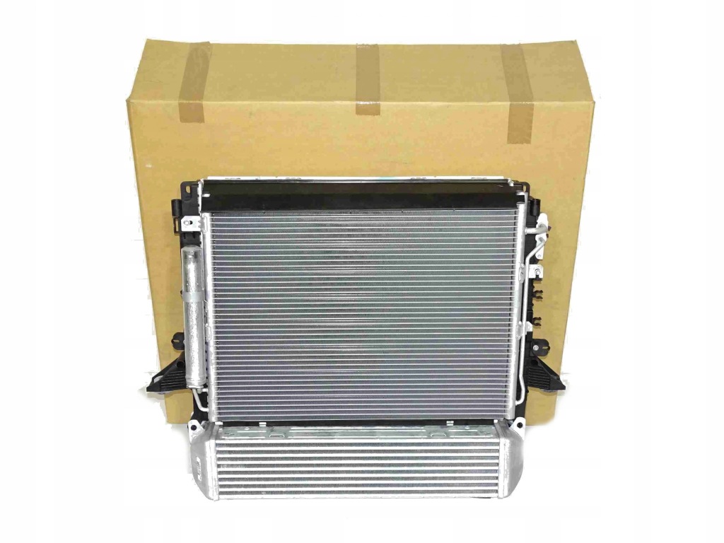 Радиатор кондиционер интеркулер discovery 3 2004-2009 Оригинал