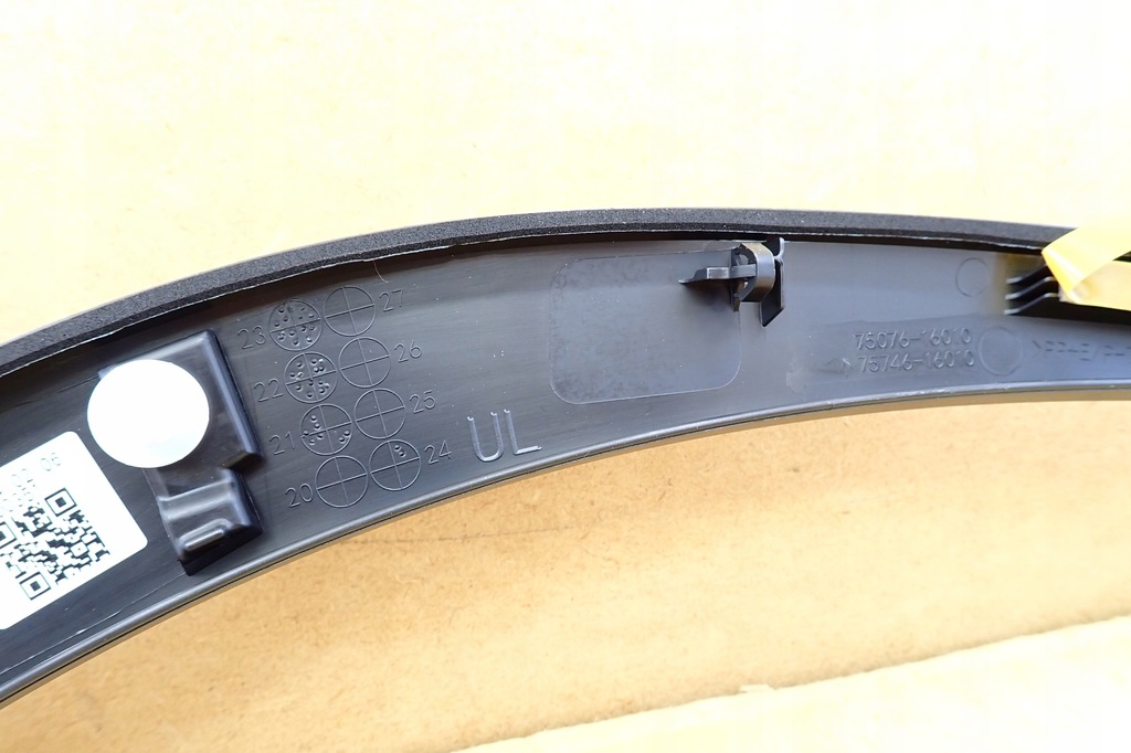 фото №7, Toyota corolla cross молдинг дверь левый задняя задняя 75076-16010 ul оригинальный номер