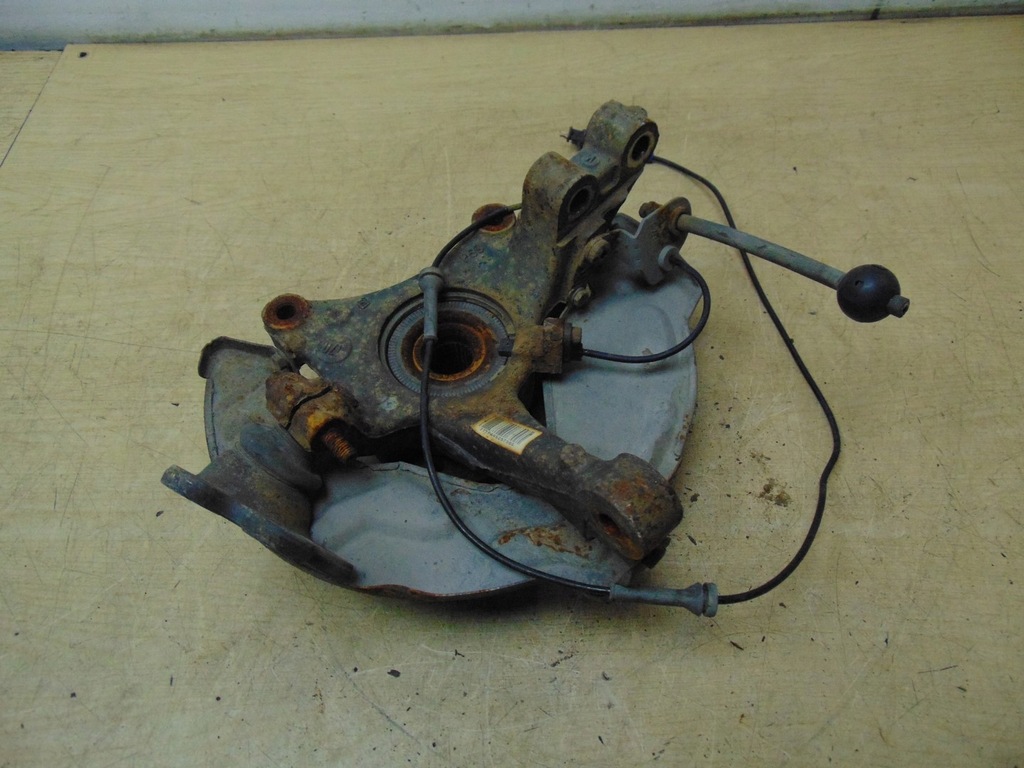 фото №8, Поворотный кулак ступица правая перед peugeot 508 i 1.6 hdi