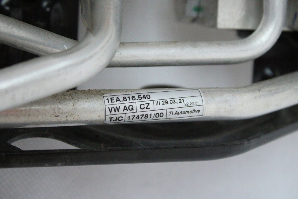 фото №14, Клапан клапаны расширительные распределитель кондиционера volkswagen id.4 204 km