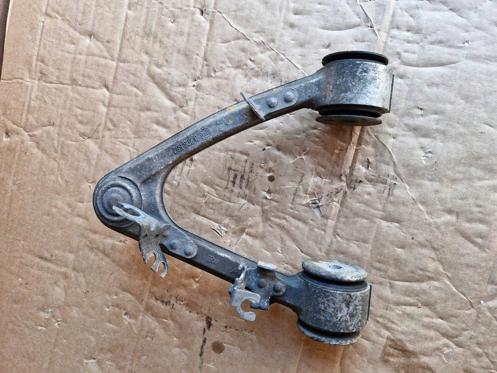 фото №10, Важіль верхній передній maserati granturismo 3206582