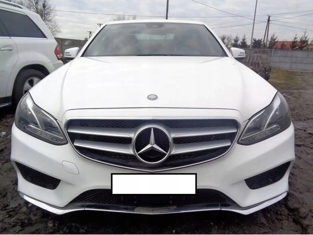 фото №1, Mercedes-benz e amg w212 2011 kompletny перед бампер капот