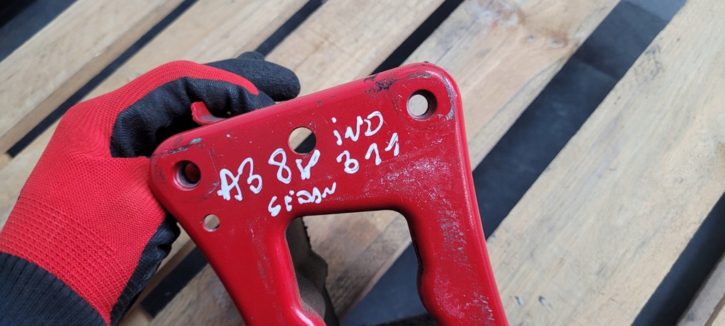 фото №7, A3 8v лонжерон права правий перед наконечник sedan