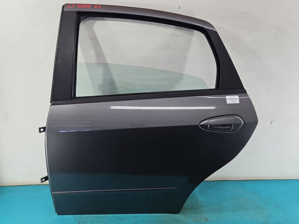 Купити Двері задня ліва fiat linea sedan 4d szary