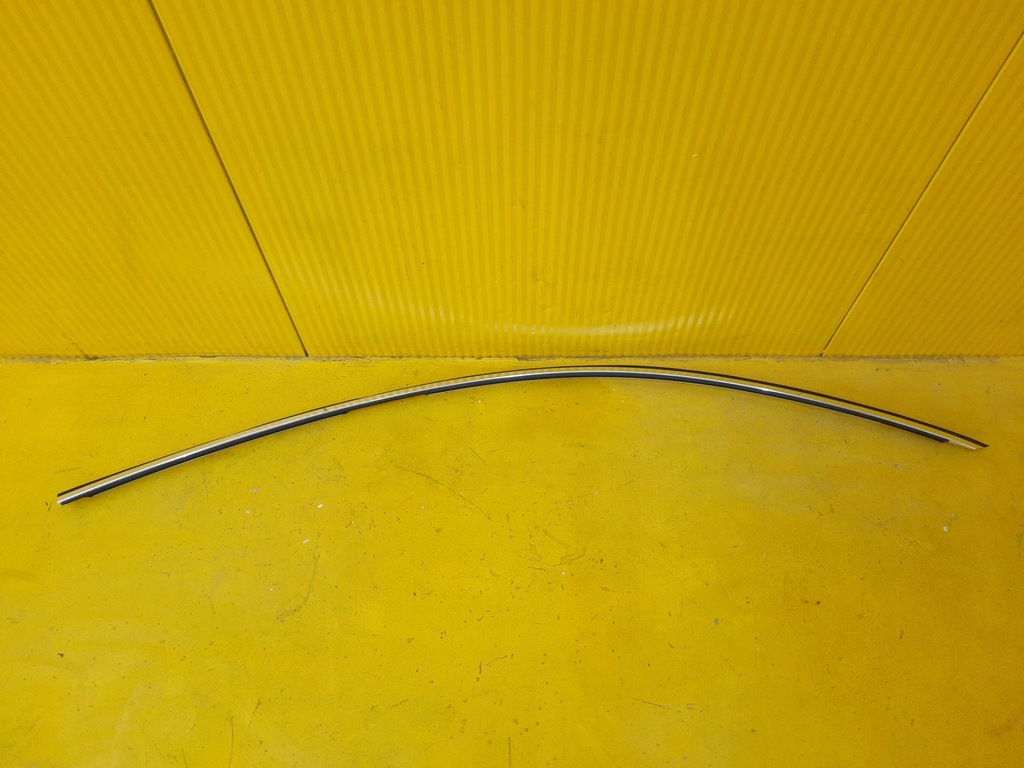 фото №1, Audi a7 4g8 молдинг дахова права