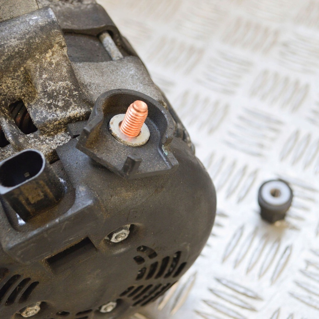 фото №6, Bmw 3 e90 e91 2009 генератор