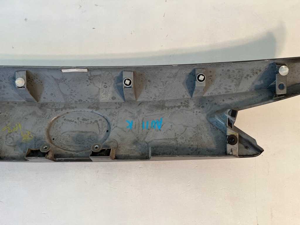 фото №11, Auris ii lift kombi защита крышки накладка