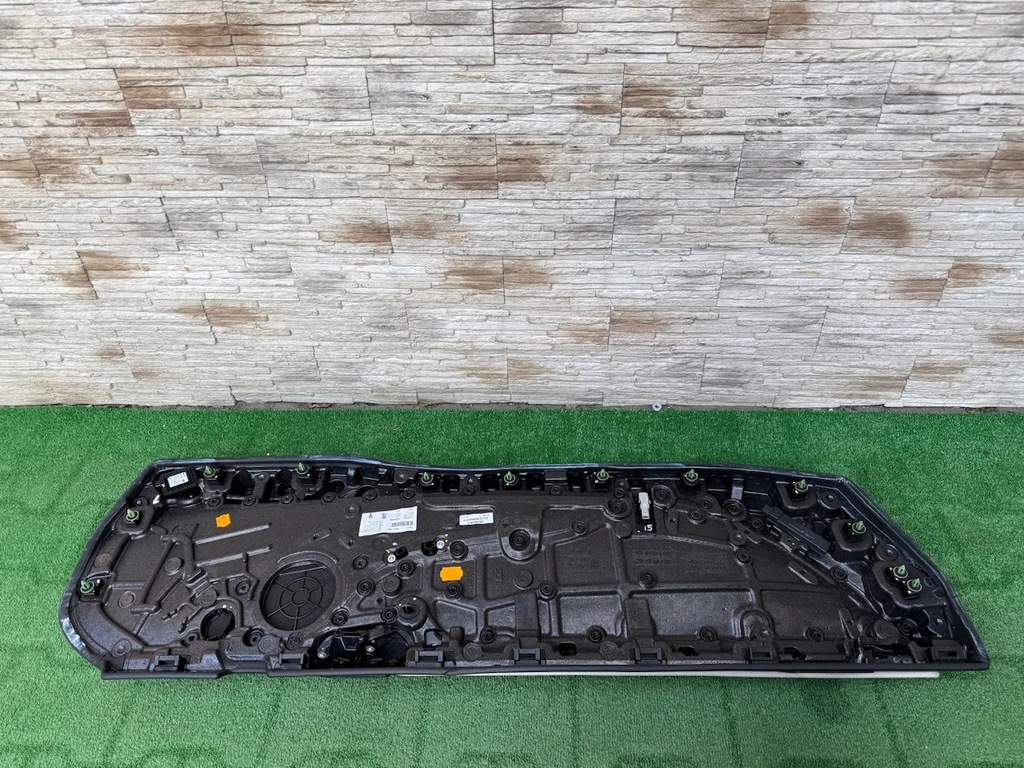 фото №9, Обивка дверь bmw i8