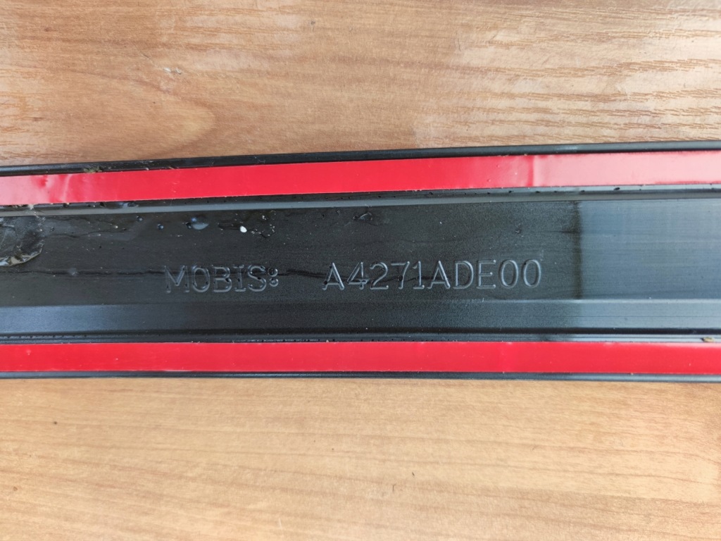 фото №3, Kia carens 4 iv ліва молдинг двері перед накладка