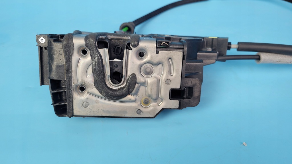 фото №9, Mercedes eqe w295 350+ 23r замок дверь левый перед a0997205502 a2230030899