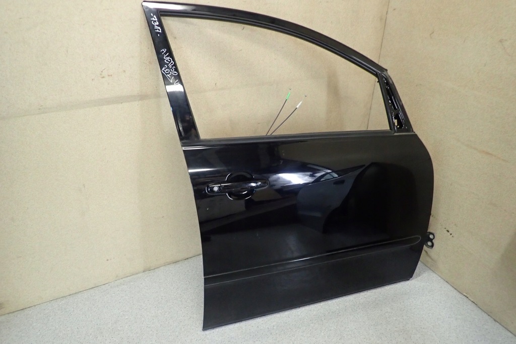 фото №6, Toyota avensis verso 01-09 дверь перед правое 202