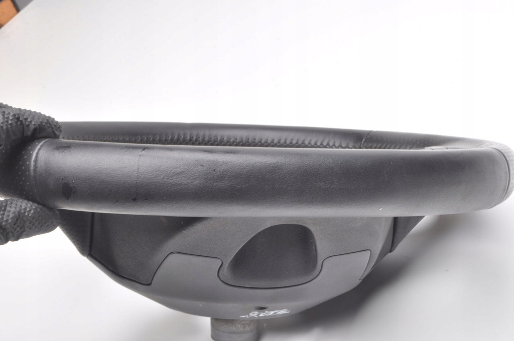 фото №14, Renault zoe воздуховод кожаный многофункциональный 484005406r