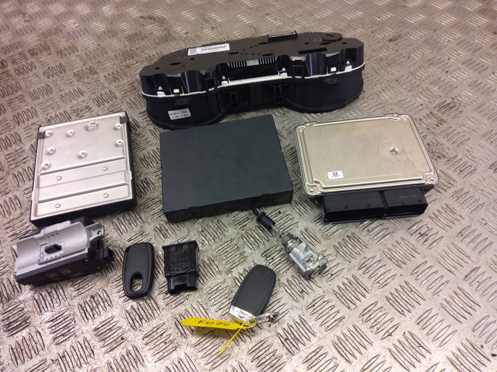 фото №9, Audi q5 sq5 2011 бортовий комп'ютер / блок керування ecu i комплект ключів