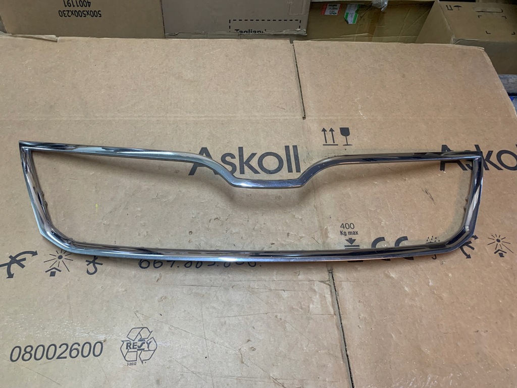 фото №1, Хром решітка skoda rapid 5ja853607