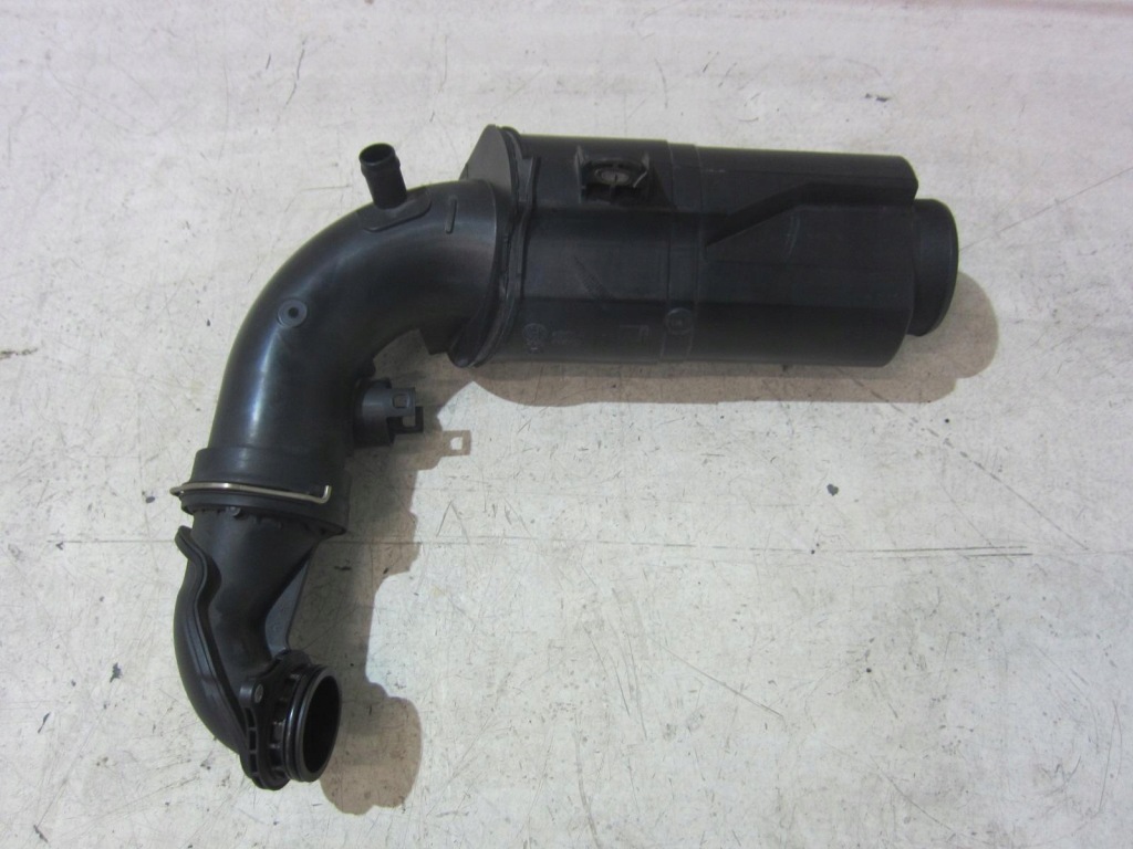 фото №1, Bmw x1 f48 b46 шланг повітря труба повітрозабірник резонатор 7619268 13717619268