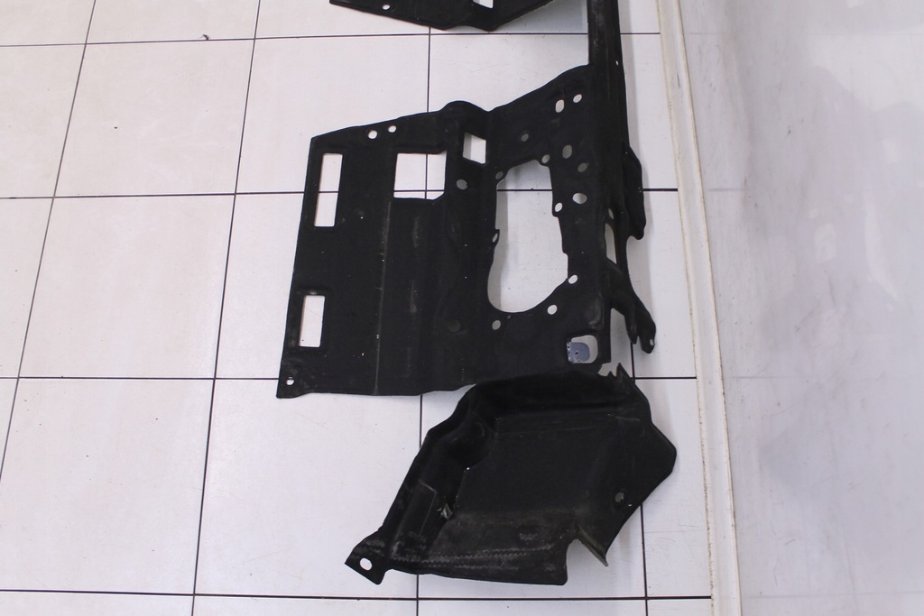 фото №2, Шумоизоляция кабины audi r8 ii 4s 2016r- 5.2 fsi