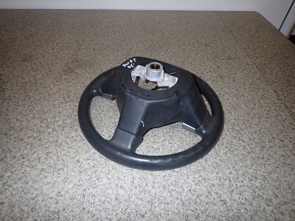 фото №7, Suzuki swift 04-10 воздуховод мультимедиа колесо