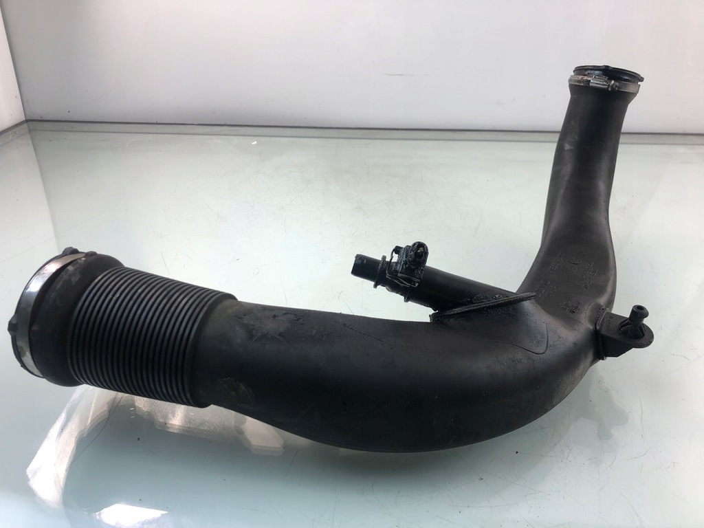 фото №1, Volvo v50 2.0 d3 труба шланг воздуха 31319646