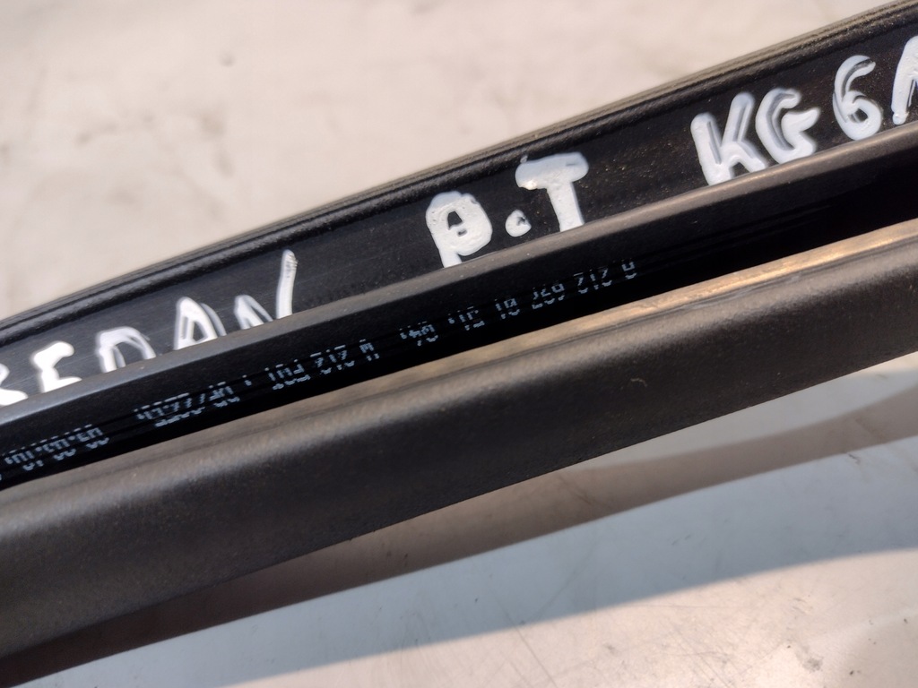 фото №13, Прокладка двері правий задня mercedes w212 sedan a2126970151