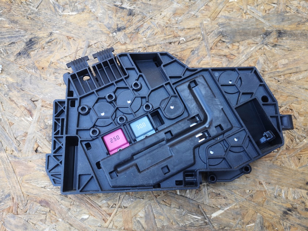 фото №1, Mercedes glb x247 запобіжник клема a1775404107