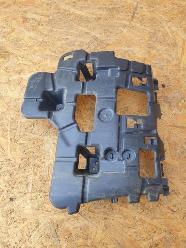 фото №1, Renault megane iv komib напрямна бампера лівий задня