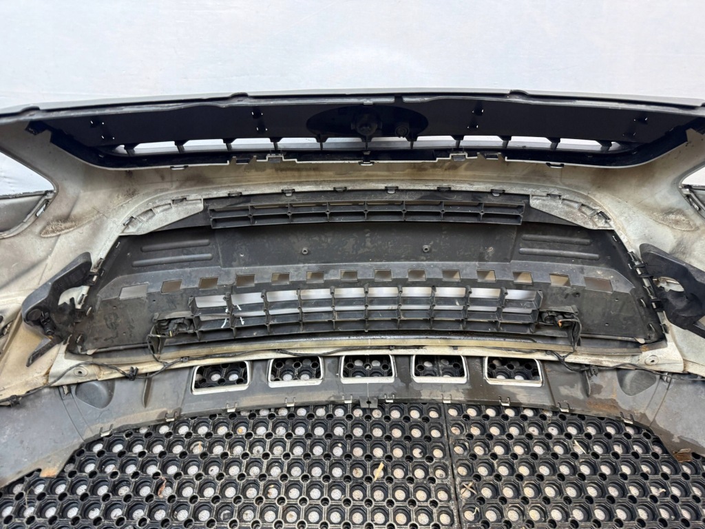 Бампер перед передній протитуманна фара решітка радіатора pdc ford kuga mk1 panther black 2008- Зі Шроту