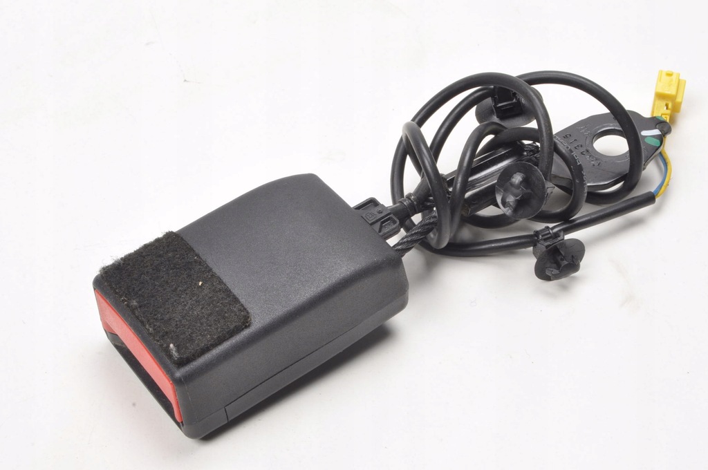 фото №1, Mercedes w176 замок ремней безопасности a2468600269