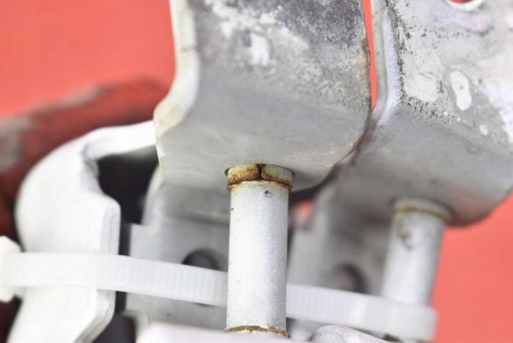 фото №8, Петля петли дверь правый перед hyundai ix35 09-13