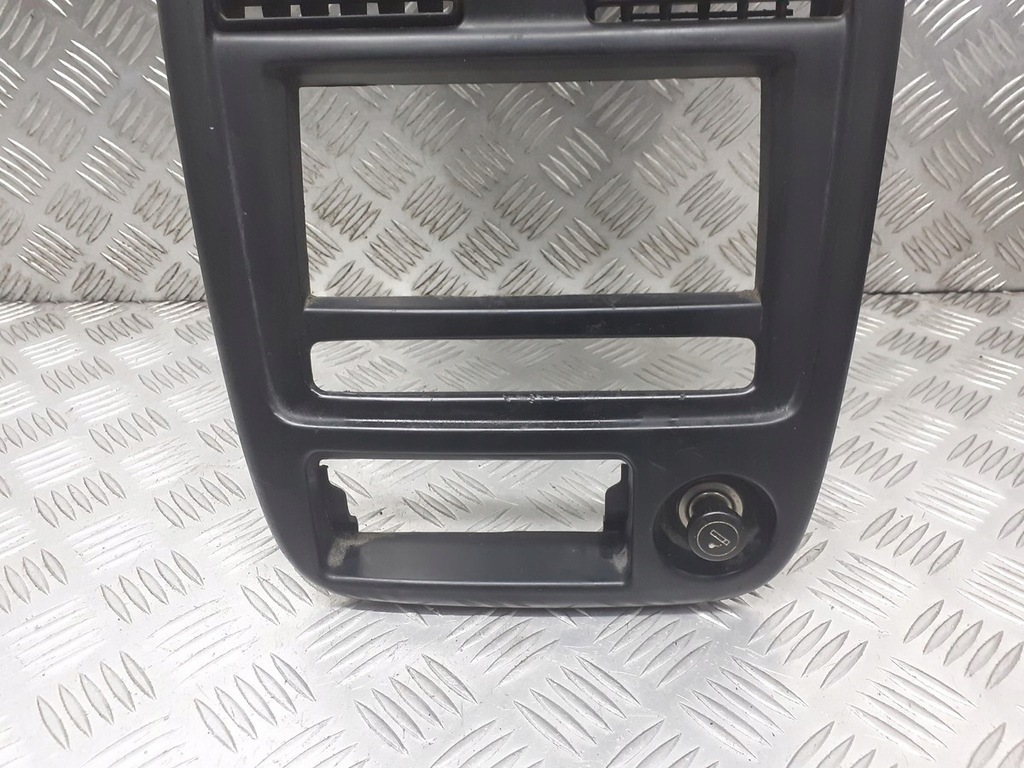 фото №4, Рамка радио kia carens i