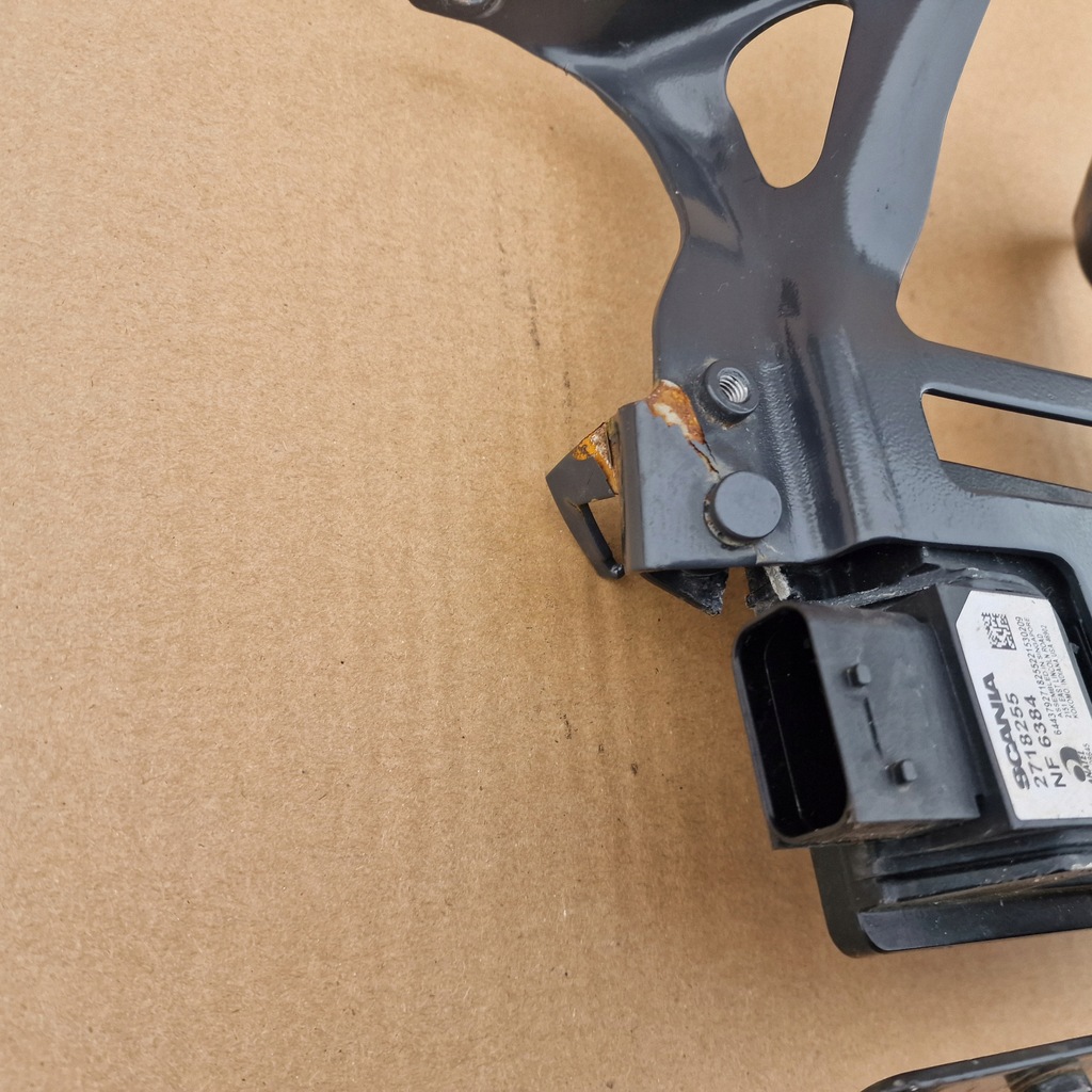 фото №4, Scania радар датчик відстані кронштейн 2718255