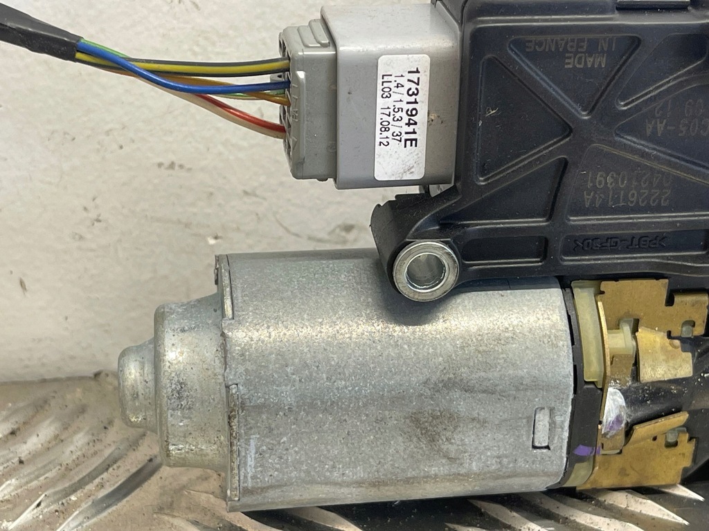 фото №3, Land rover range rover evoque l538 2012 моторчик люк