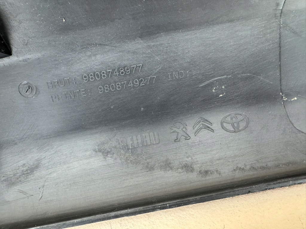 фото №16, Citroen jumpy expert proace 16r- молдинг дверь правая правый задняя 9808748977