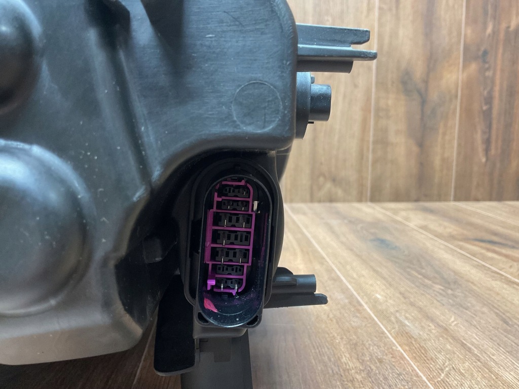 Фара правый  full led matrix porsche cayenne 9y 9y0941036j Киев