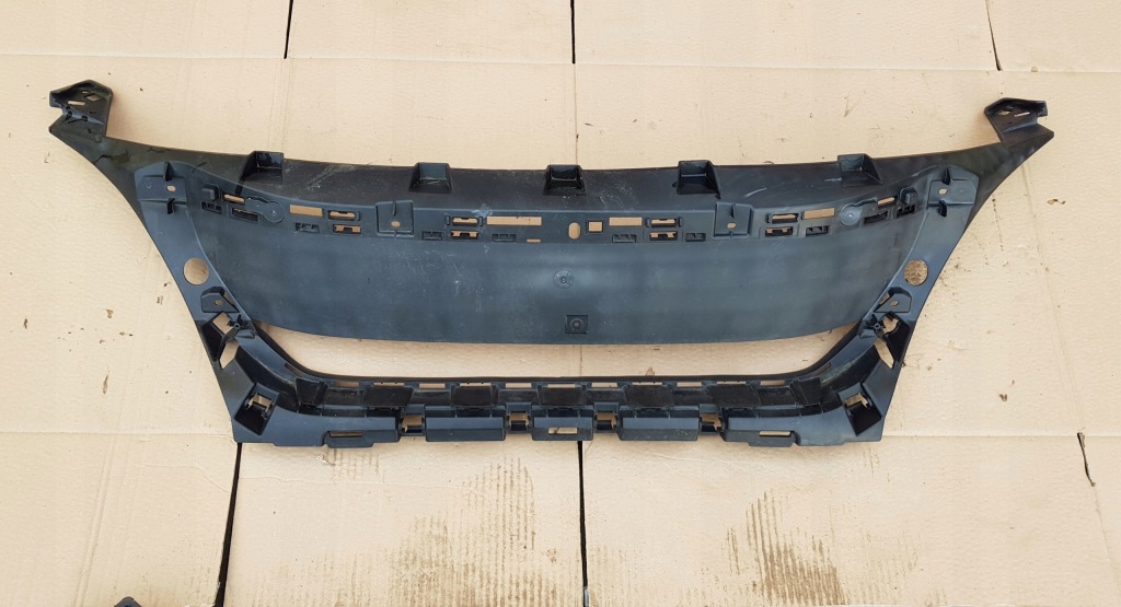 фото №1, Усилитель решетка peugeot 3008 5008 b.ładne