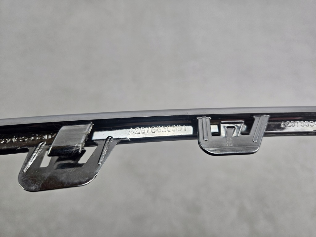 фото №11, Mercedes benz eqs 2021 - молдинг хром бампера перед a2978854600