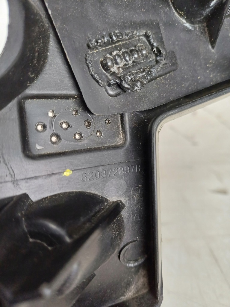 фото №8, Направляющая левый перед передний lewyh renault megane iv 620372397r