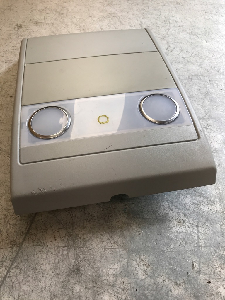 фото №4, Лампа освещение кабины перед t5 lift california