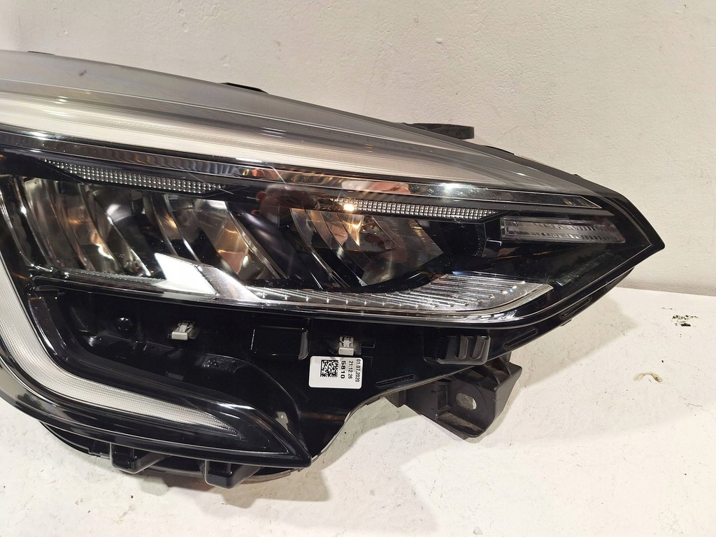фото №3, Лампа перед права full led 260107933r renault clio v 19-